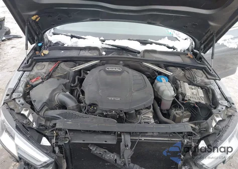 2019 Audi A4 45 Premium из США, поврежденный, VIN WAUDNAF47KN007341